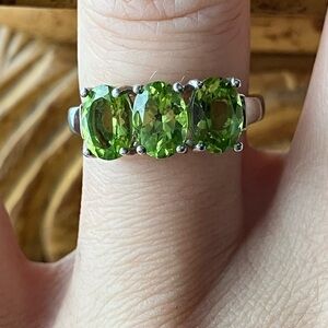 Natural Peridot Champagne Diamond Sterling Silver Ring Size 6